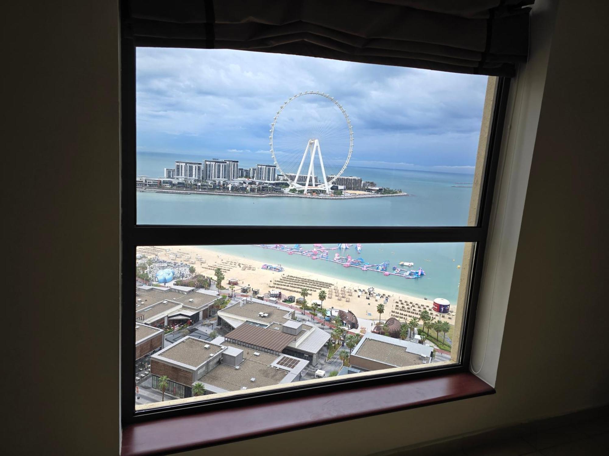 1 World Beach Property, Jbr, Award Winning Hostel, Coliving, Near Metro Dubai Luaran gambar