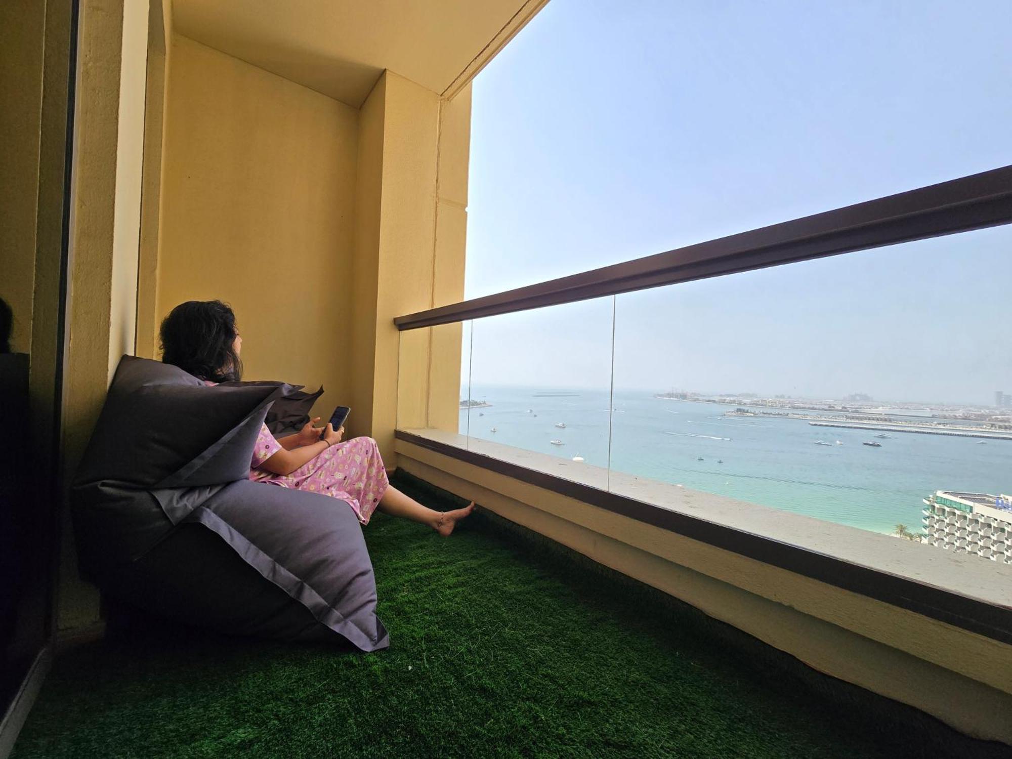 1 World Beach Property, Jbr, Award Winning Hostel, Coliving, Near Metro Dubai Luaran gambar